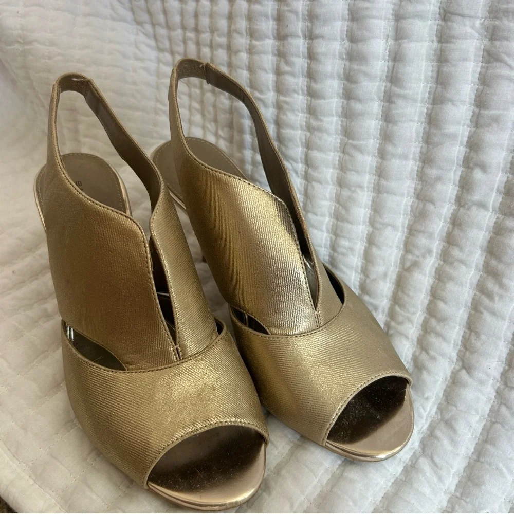 Bandolino mirabella golf dress pump 8‎